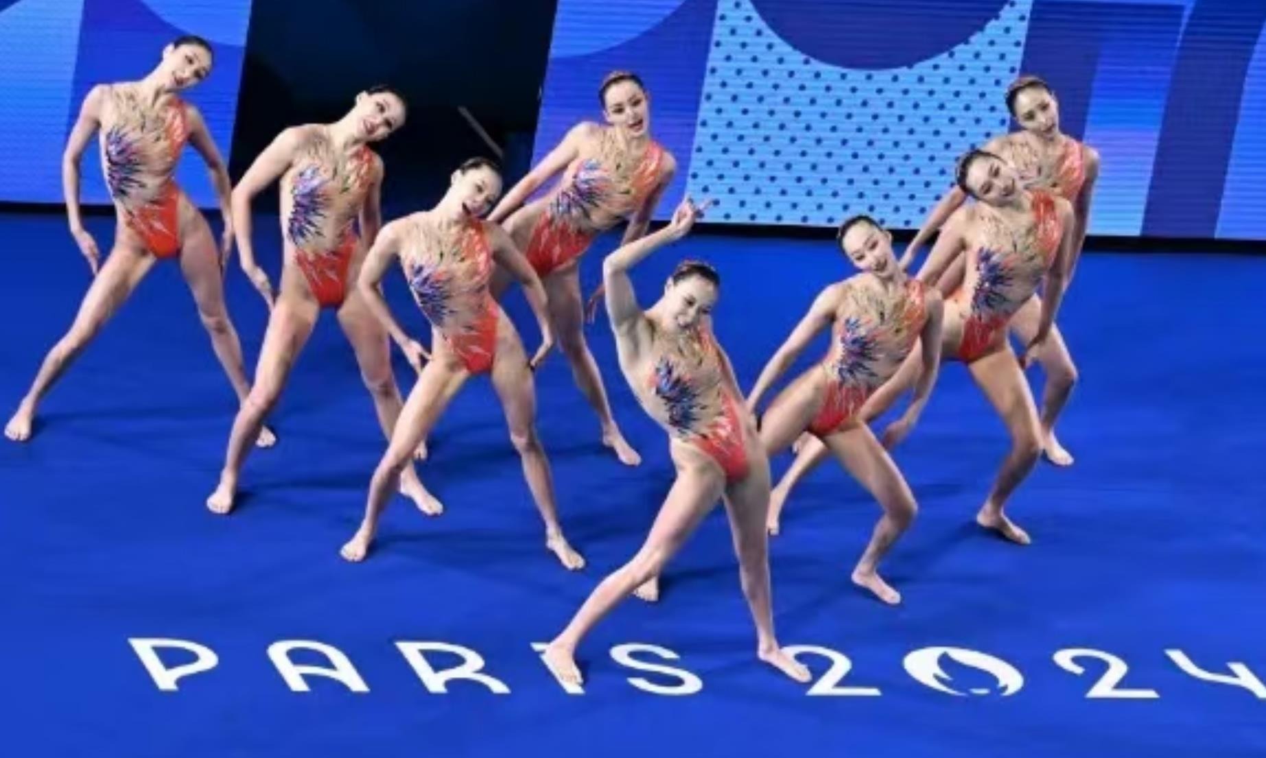 美媒晒特雷杨四大交易方案：联手字母哥还是去开拓者搭档杨瀚森